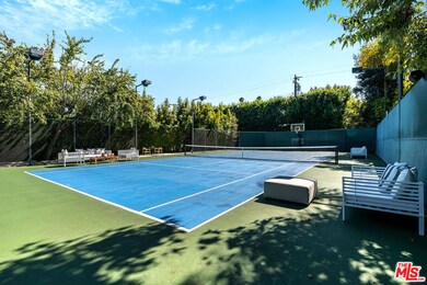 707 N Crescent Dr, Beverly Hills, CA 90210 - photo 3