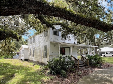 253 S Cypress St, Labelle, FL 33935 - photo 2