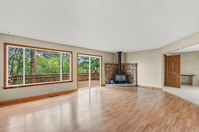 2_259 tina way, grants pass-01