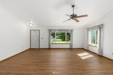 119 Brady Ln, Winlock, WA 98596 - photo 5