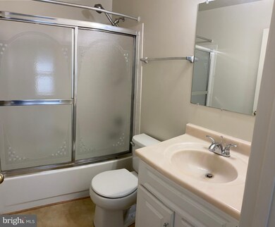 16813 Centerfield Way, Olney, MD 20832 - photo 4