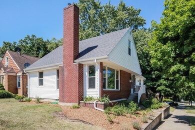 001-Front_View-2929917-large