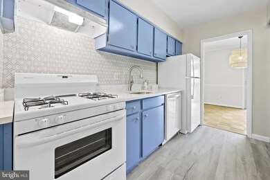 22 Cross Keys Rd unit 22F, Baltimore, MD 21210 - photo 7