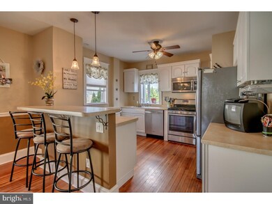 1720 Orchard Ave, Folsom, PA 19033 - photo 7