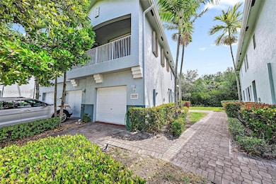 3229 Laurel Ridge Cir, Riviera Beach, FL 33404 - photo 2