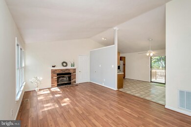 714 Canterbury Dr, Ruther Glen, VA 22546 - photo 4