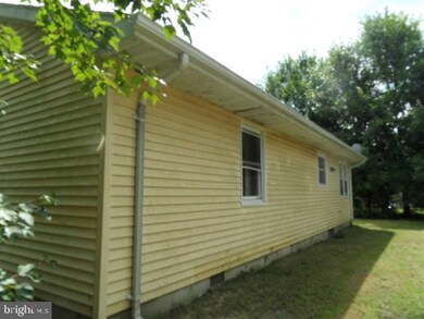 538 Center St, Laurel, DE 19956 - photo 2