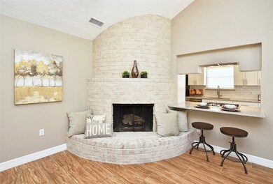 5022 Mary Lou Dr, Houston, TX 77092 - photo 4