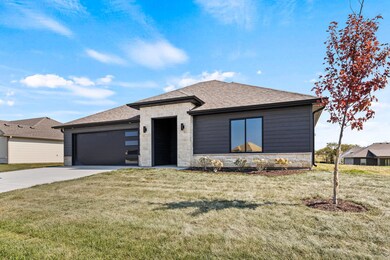 2-web-or-mls-15310-regiment-dr