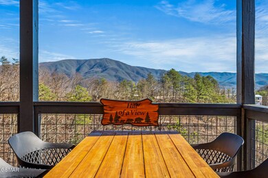 2830 Spurling Hill Way, Sevierville, TN 37862 - photo 2