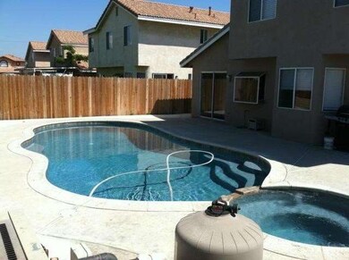 Backyard Pool/spa