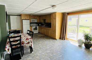 21 Bunker Hill St, Lancaster, NH 03584 - photo 6