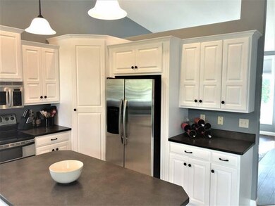 1367 Golden Eagle Ln, Bismarck, ND 58503 - photo 5