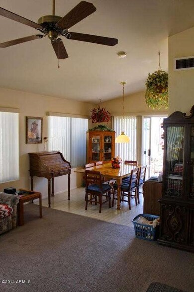 2 - Eat-in-Kitchen