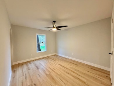 579 3rd St NW, Linton, IN 47441 - photo 4