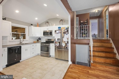 351 Maple Ave, Gloucester City, NJ 08030 - photo 6