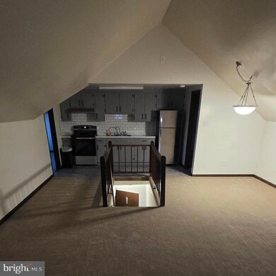 534 S Market St unit 301, Elizabethtown, PA 17022 - photo 2