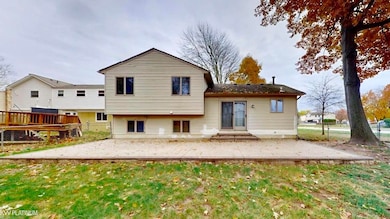 51901 D W Seaton Dr, Chesterfield, MI 48047 - photo 3