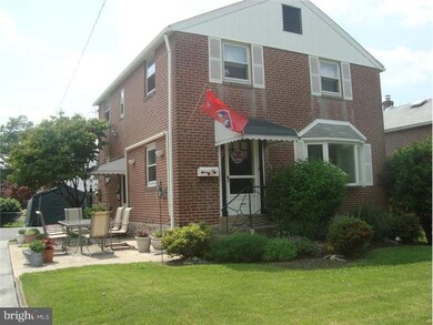 408 W Grays Ave, Glenolden, PA 19036 - photo 2