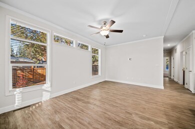 19950 Driftwood Ln unit 323, Bend, OR 97702 - photo 4