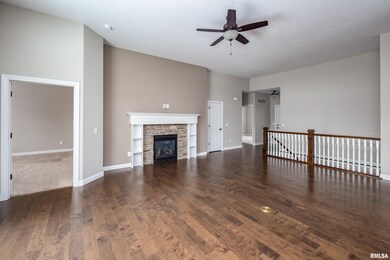 1623 Irish Woods Cir, Davenport, IA 52807 - photo 6