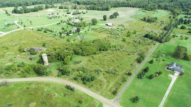 5080 Crandall Rd, Howell, MI 48855 - photo 2