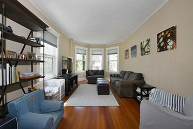17 Bartlett Crescent unit 1, Brookline, MA 02446 - photo 6