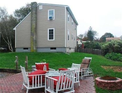 8 Vincent St, Fairhaven, MA 02719 - photo 3