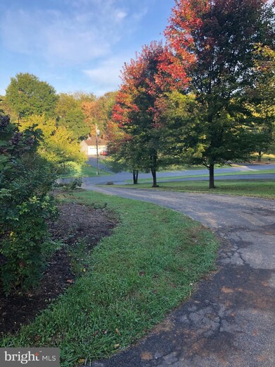 101 Valley Ct, Shepherdstown, WV 25443 - photo 3