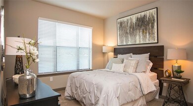 464 Bishop St NW unit 1-410, Atlanta, GA 30318 - photo 3