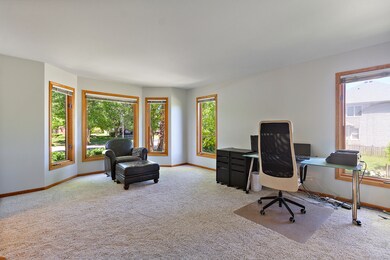 4324 Dairymans Cir, Naperville, IL 60564 - photo 6