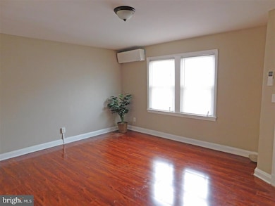 938 Elm Ridge Ave unit A, Baltimore, MD 21229 - photo 2
