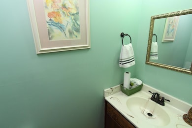 611 Banningway Dr, Columbus, OH 43213 - photo 7