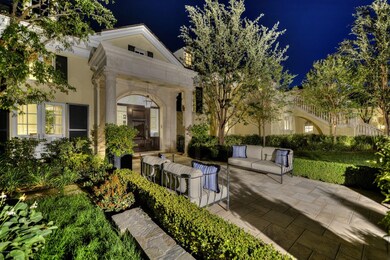 007_Front Courtyard