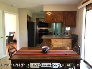Eat-in kitchen