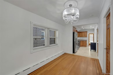 4408 Locust Point Dr, Bronx, NY 10465 - photo 7