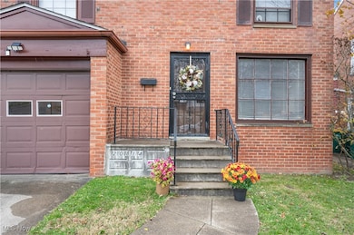 20814 Kenyon Dr, Maple Heights, OH 44137 - photo 4