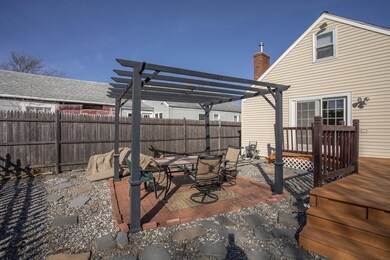 25 Hutchinson Ave, Pawtucket, RI 02861 - photo 7
