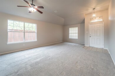 807 Bowie Dr, Lavon, TX 75166 - photo 4