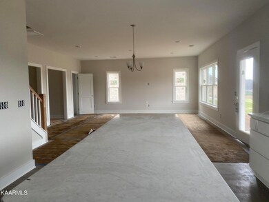 E2C08F8B-672A-4041-9290-34EBAF3ABF3E