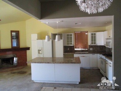 34162 Judy Ln, Cathedral City, CA 92234 - photo 2