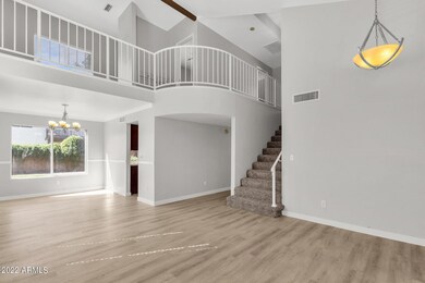 9-web-or-mls-2179-e-chesapeake-dr