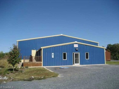 387 Oakhurst Rd, Asheboro, NC 27205 - photo 2