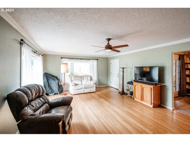 356 NE 10th Ave, Canby, OR 97013 - photo 5