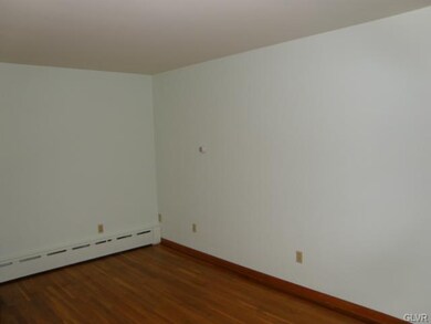 3506 Center St, Whitehall, PA 18052 - photo 5