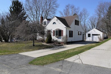 69 Delancy Ave, Pittsfield, MA 01201 - photo 2