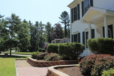 581 Delano Rd, Marion, MA 02738 - photo 2