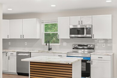 750 Cherokee Rd, Pelzer, SC 29669 - photo 5