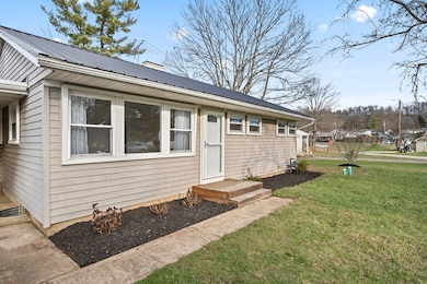 24 N Fork Dr, Chillicothe, OH 45601 - photo 2