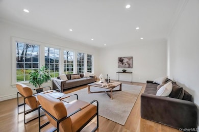 6 Gables Ct, Dix Hills, NY 11746 - photo 6